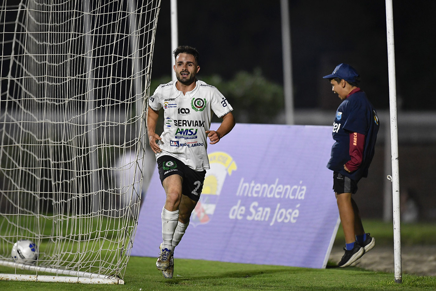 San José 4 - Mercedes 0.