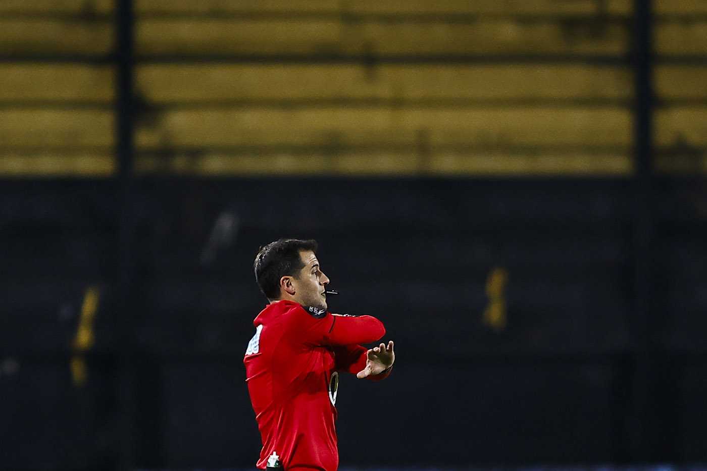 Peñarol 3 - Cerro 0. Partido suspendido. F13AP25.