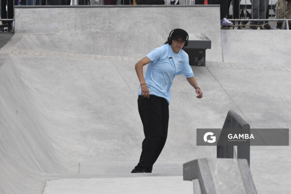 Julieta González, en Skate modalidad Street. Juegos Panamericanos Santiago 2023. Explanada de los Deportes Urbanos .