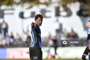Abel Hernández, de Liverpool. Torneo Apertura. Estadio Belvedere.