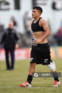 Nicolás Vallejo, de Liverpool. Torneo Apertura. Estadio Belvedere.