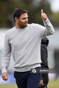 Joaquín Papa, director técnico de Liverpool. Torneo Apertura. Estadio Belvedere.