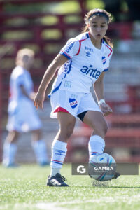 Isabela Pérez, de Nacional. Campeonato Uruguayo de Fútbol Femenino. Complejo Rentistas.