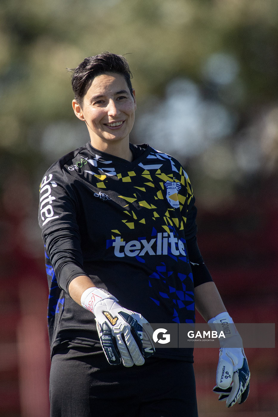 Luciana Gómez, golera de Bella Vista. Campeonato Uruguayo de Fútbol Femenino. Complejo Rentistas.