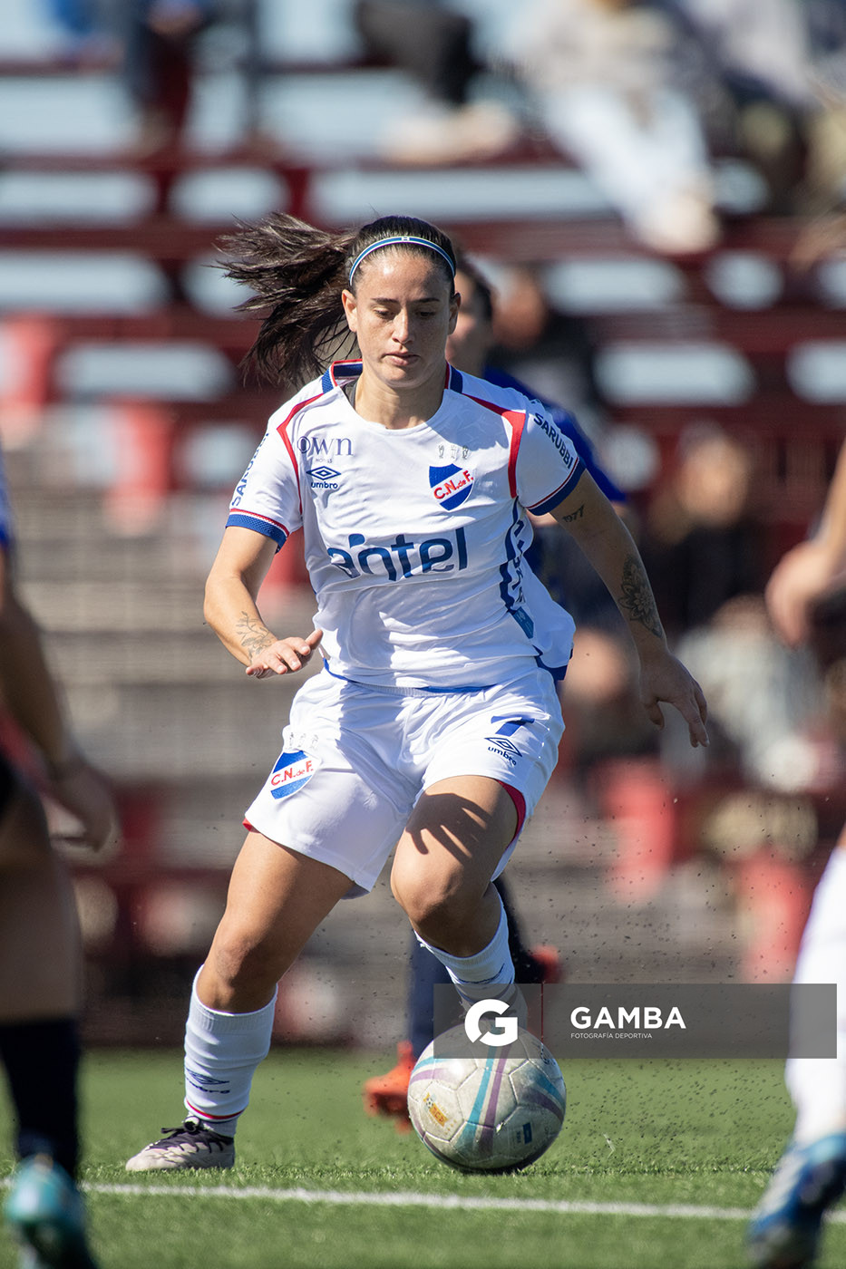 Alison Latua, de Nacional. Campeonato Uruguayo de Fútbol Femenino. Complejo Rentistas.