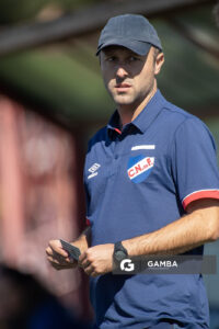Marcel Rauss, director técnico de Nacional. Campeonato Uruguayo de Fútbol Femenino. Complejo Rentistas.