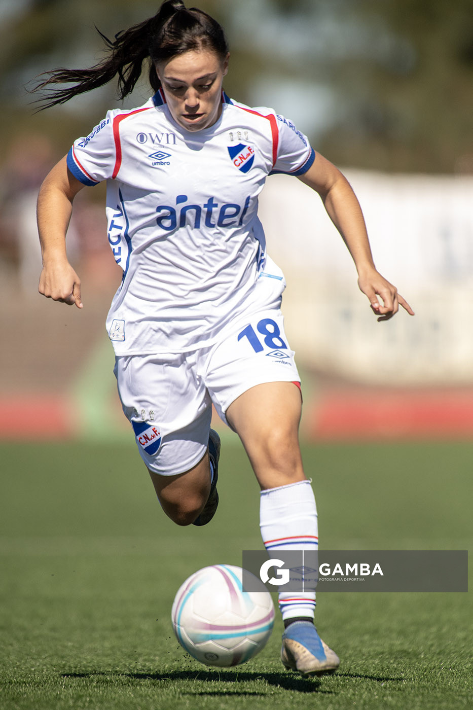 Julieta Melogño, de Nacional. Campeonato Uruguayo de Fútbol Femenino. Complejo Rentistas.
