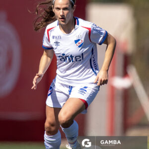 Paola Fitipaldi, de Nacional. Campeonato Uruguayo de Fútbol Femenino. Complejo Rentistas.