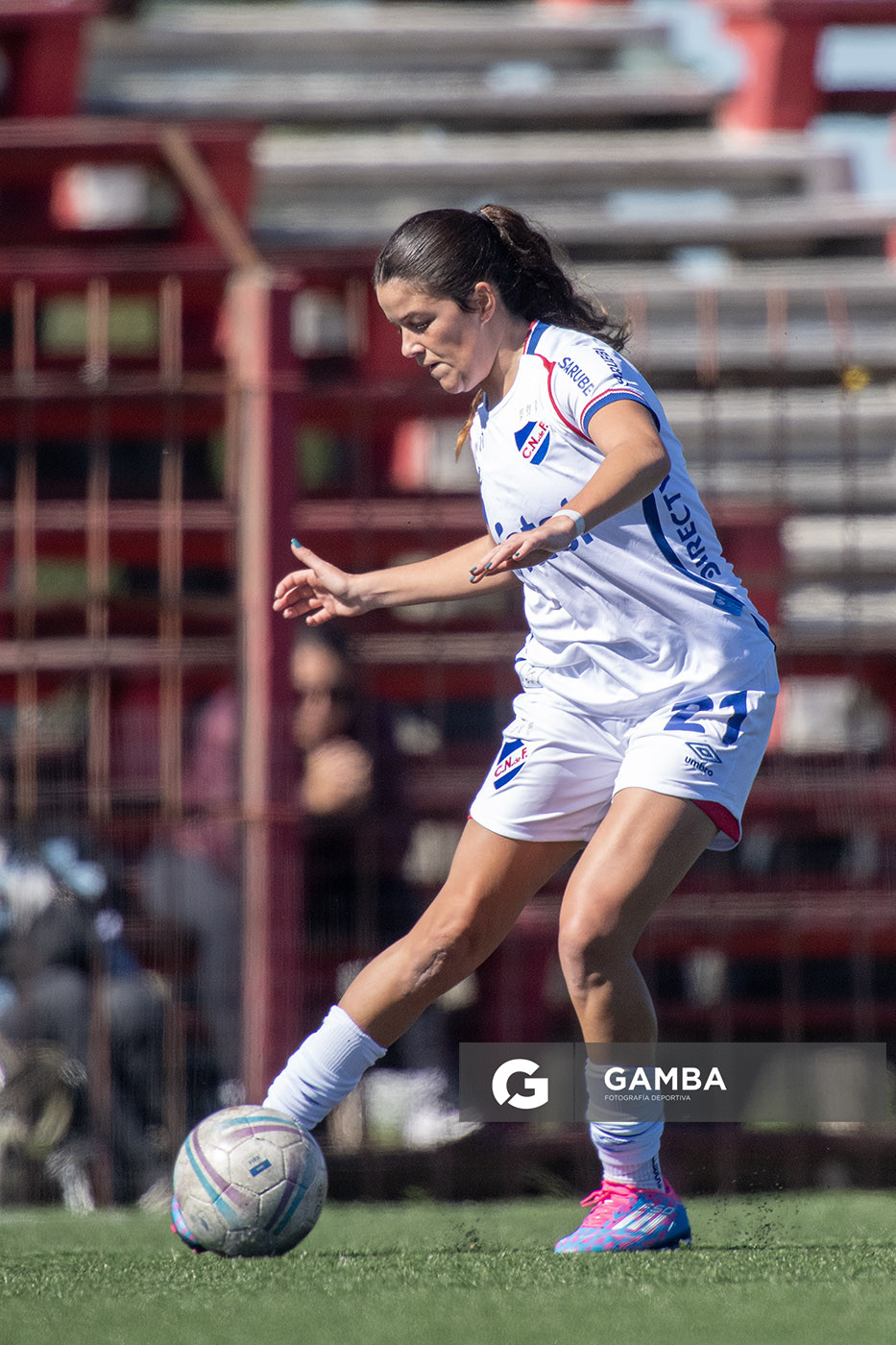 Karen Vega, de Nacional. Campeonato Uruguayo de Fútbol Femenino. Complejo Rentistas.