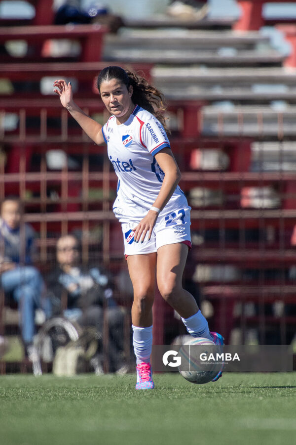 Karen Vega, de Nacional. Campeonato Uruguayo de Fútbol Femenino. Complejo Rentistas.