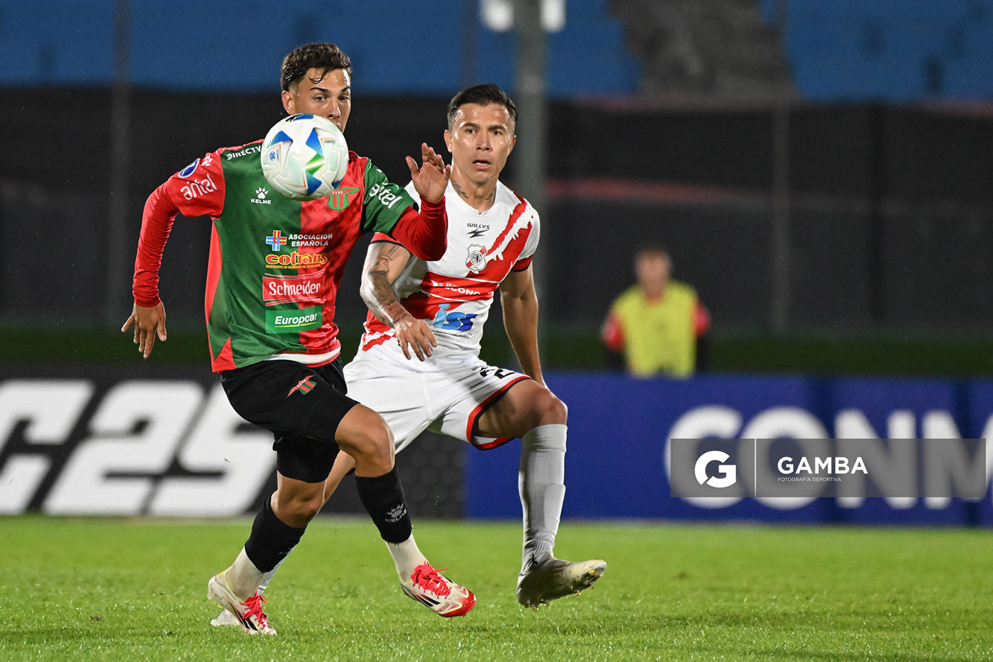 Agustín Albarracín, de Boston River. Copa Conmebol Sudamericana. Estadio Centenario.
