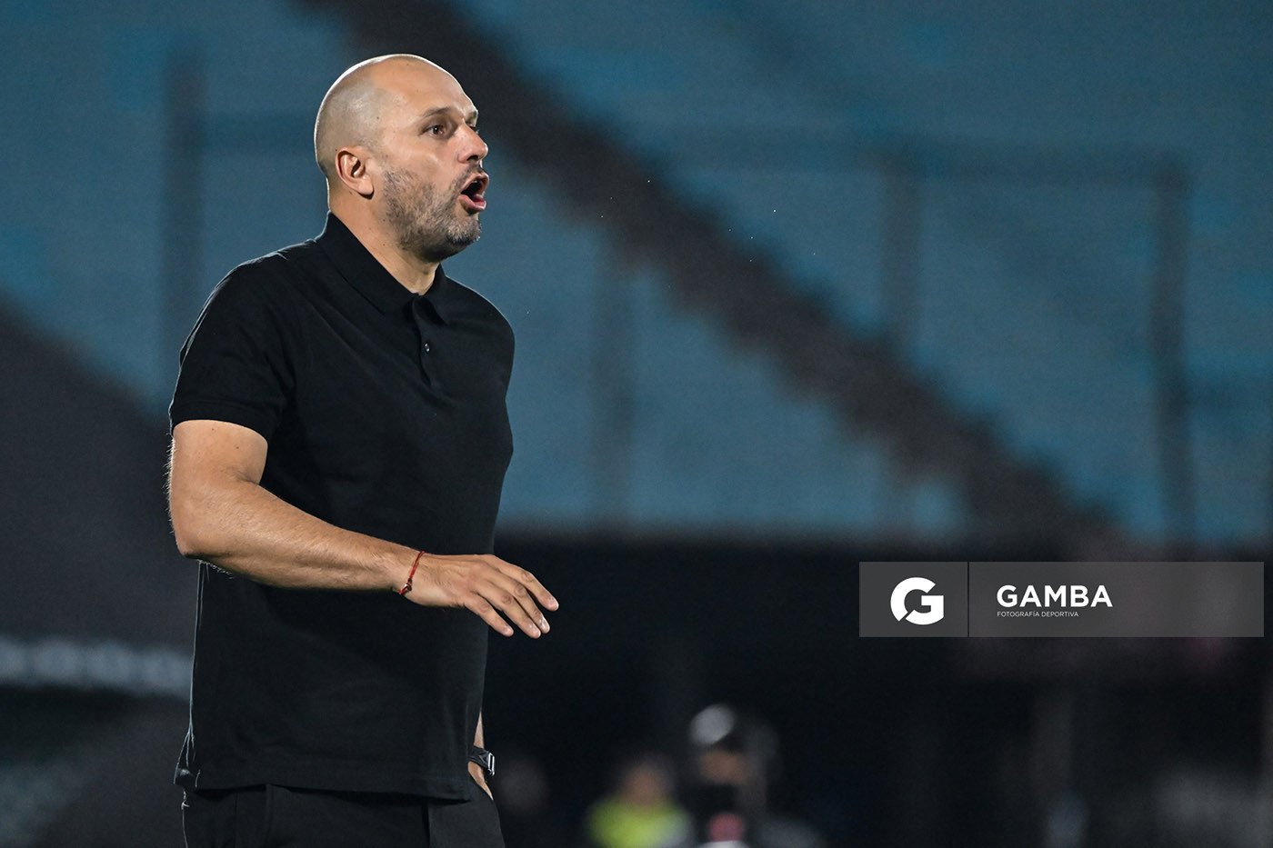 Jadson Viera, director técnico de Boston River. Copa Conmebol Sudamericana. Estadio Centenario.