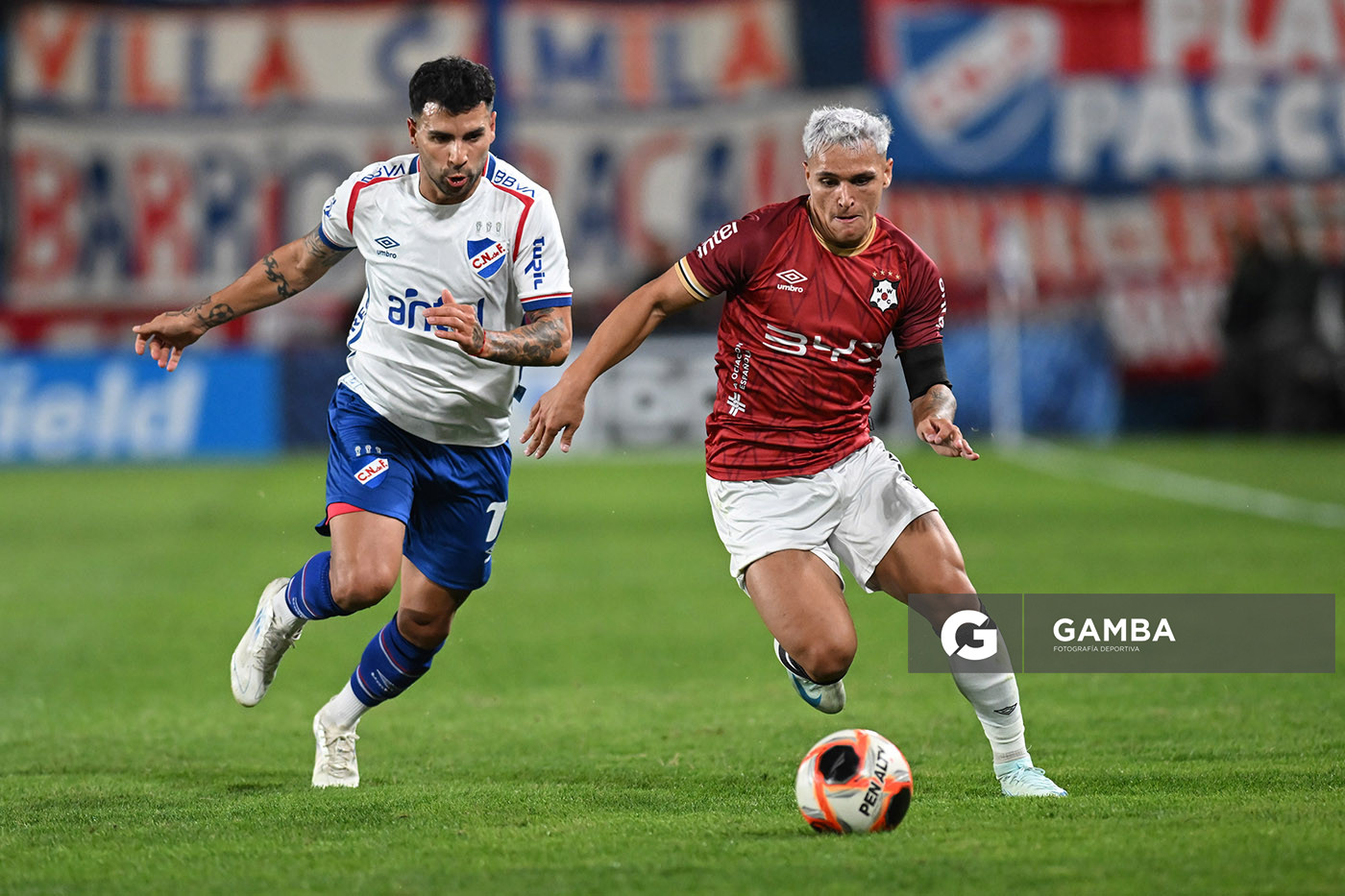Nicolás Ferreira, de Wanderers. Torneo Apertura – Liga AUF uruguaya 2025. Estadio Gran Parque Central.
