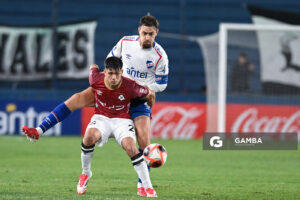 Esteban Crucci, de Wanderers. Torneo Apertura – Liga AUF uruguaya 2025. Estadio Gran Parque Central.