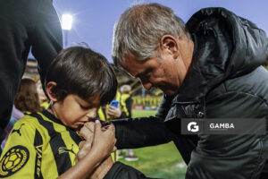 Diego Aguirre, director técnico de Peñarol. Torneo Apertura. Estadio Campeón del Siglo.