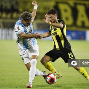 Pedro Milans, de Peñarol. Torneo Apertura. Estadio Campeón del Siglo.