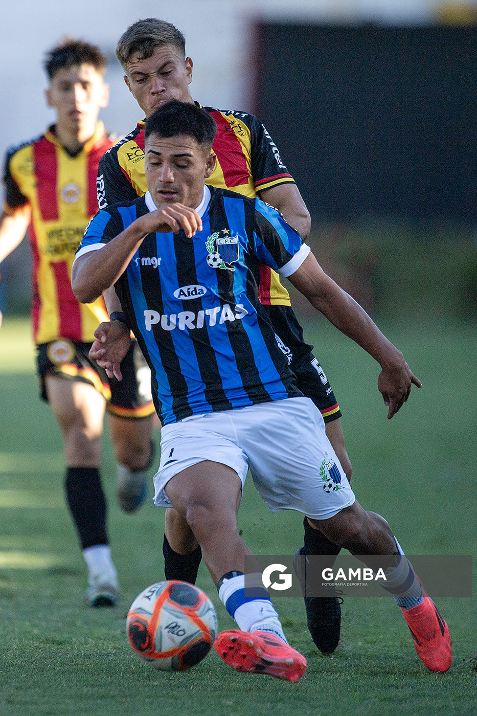 Nicolás Vallejo, de Liverpool. Torneo Apertura. Estadio Parque Abraham Paladino.