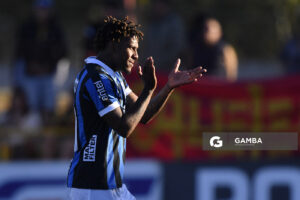 Abel Hernández, de Liverpool. Torneo Apertura. Estadio Parque Abraham Paladino.