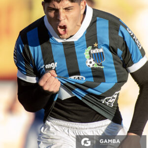 Renzo Machado, de Liverpool. Torneo Apertura. Estadio Parque Abraham Paladino.