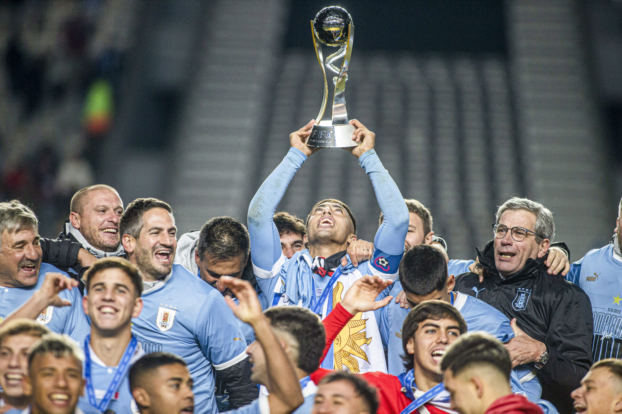 ©Ernesto Ryan-20230611ER-0058./ Fabricio Díaz, capitán. Uruguay Campeón tras derrotar 1 - 0 a Italia, en la final de la Copa Mundial sub-20 Argentina 2023, el 11 de junio de 2023 en el Estadio Único Diego Maradona, en La Plata. / Foto: Ernesto Ryan, Agencia Gamba.-