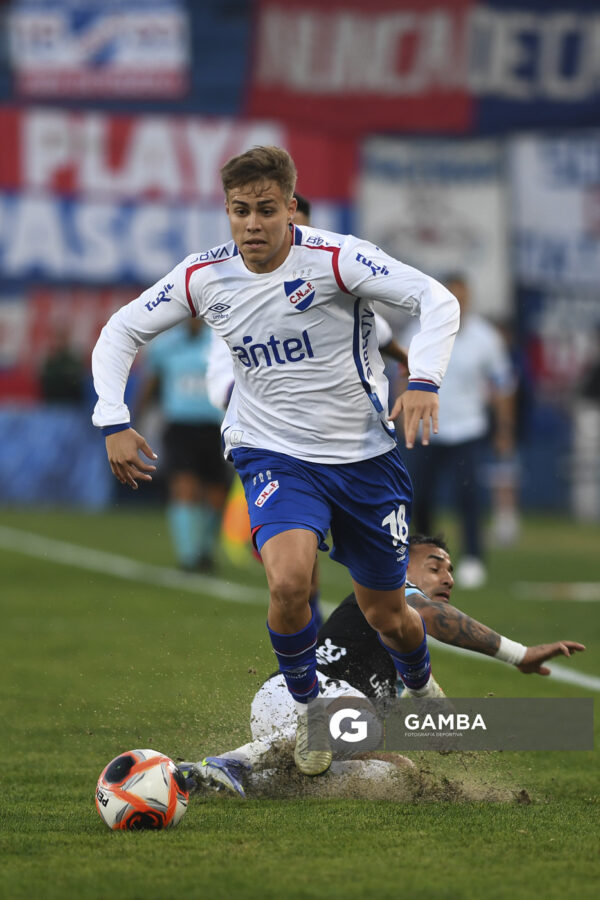 Jeremía Recoba, de Nacional, Torneo Apertura. Estadio Gran Parque Central.