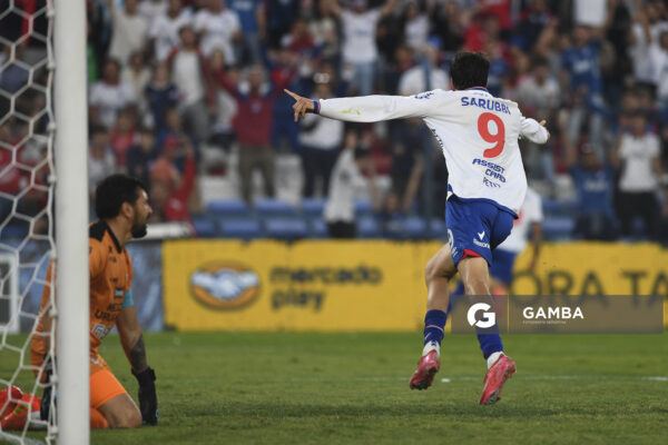 Gonzalo Petit, de Nacional, Torneo Apertura. Estadio Gran Parque Central.
