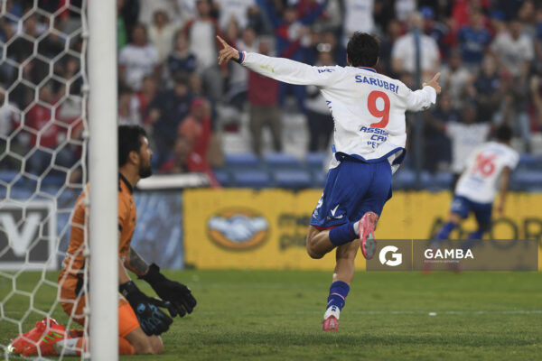 Gonzalo Petit, de Nacional, Torneo Apertura. Estadio Gran Parque Central.