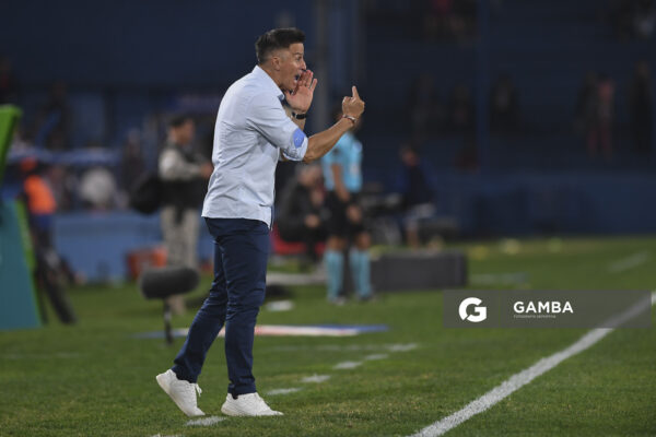 Pablo Peirano, director técnico de Nacional, Torneo Apertura. Estadio Gran Parque Central.