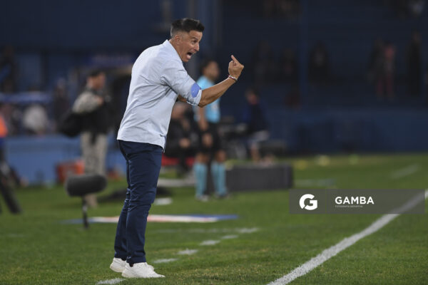 Pablo Peirano, director técnico de Nacional, Torneo Apertura. Estadio Gran Parque Central.