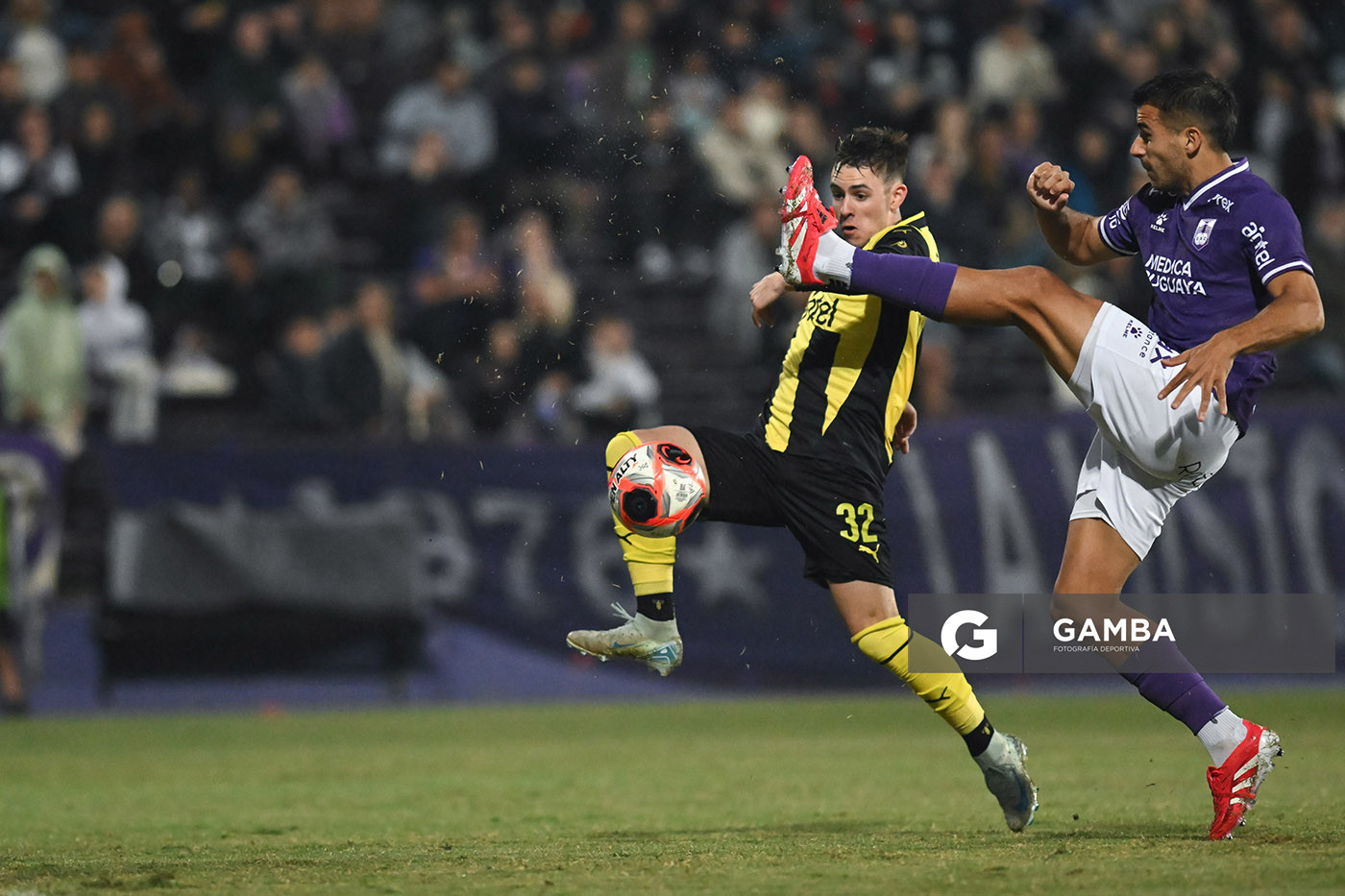 Leandro Umpiérrez, de Peñarol. Torneo Apertura – Liga AUF uruguaya 2025. Estadio Luis Franzini.