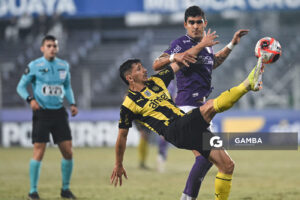 Maximiliano Silvera, de Peñarol. Torneo Apertura – Liga AUF uruguaya 2025. Estadio Luis Franzini.