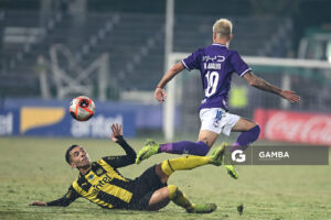 Leonardo Fernández, de Peñarol. Torneo Apertura – Liga AUF uruguaya 2025. Estadio Luis Franzini.