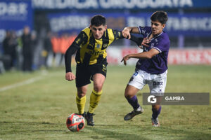 Ignacio Sosa, de Peñarol. Torneo Apertura – Liga AUF uruguaya 2025. Estadio Luis Franzini.