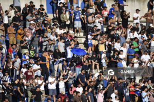 Hinchas de Juventud. Torneo Apertura. Estadio Artigas.