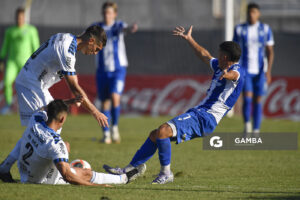 Bruno Larregui, de Juventud. Torneo Apertura. Estadio Artigas.
