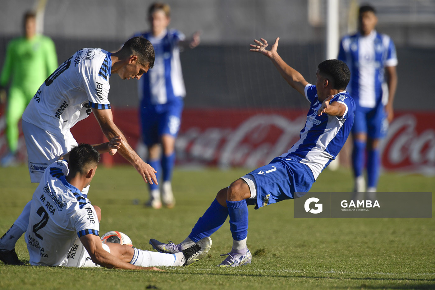 Bruno Larregui, de Juventud. Torneo Apertura. Estadio Artigas.