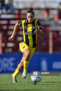 Valentina Casco, de Peñarol. Campeonato Uruguayo de Fútbol Femenino. Complejo Rentistas.