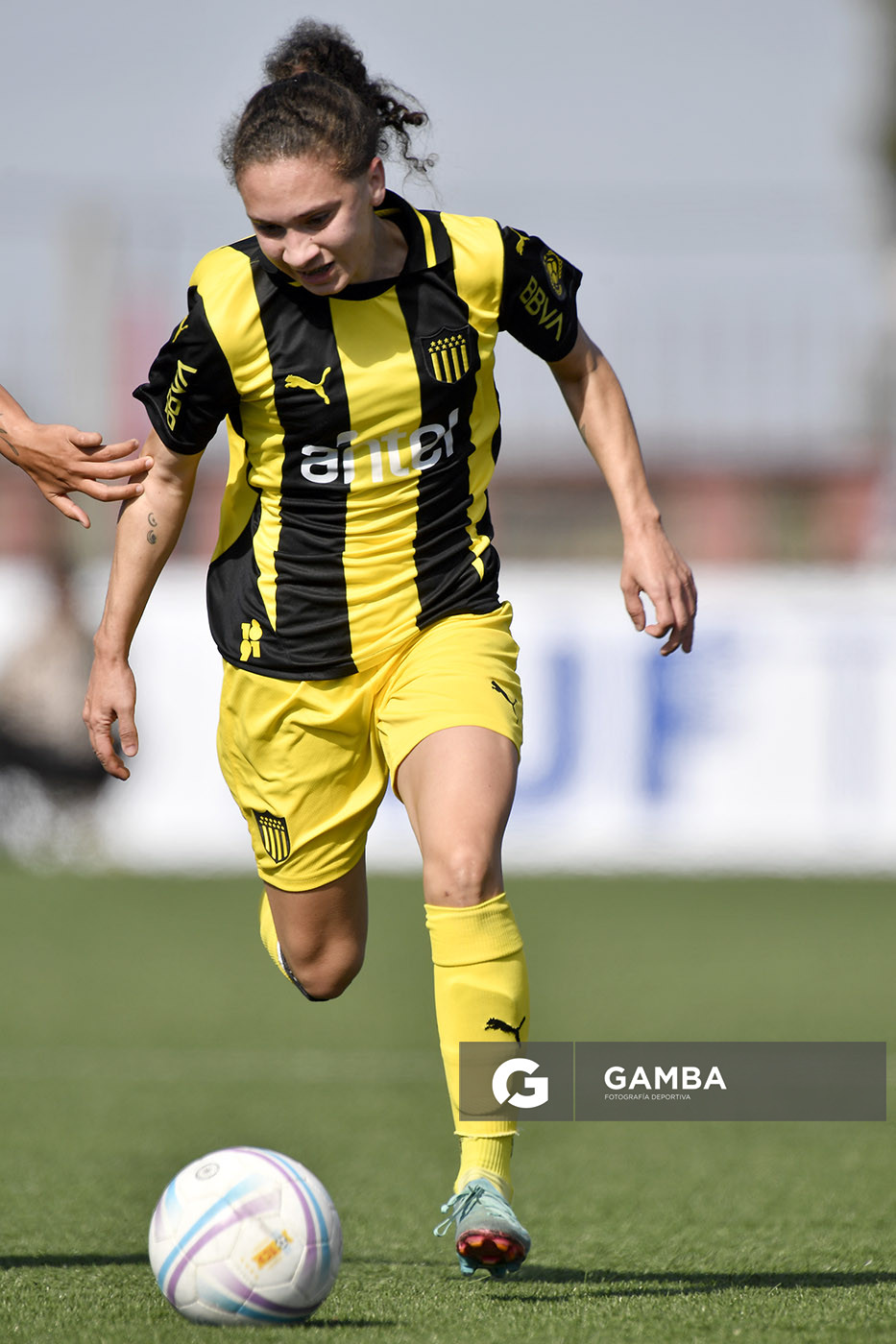 Micaela Domínguez, de Peñarol. Campeonato Uruguayo de Fútbol Femenino. Complejo Rentistas.