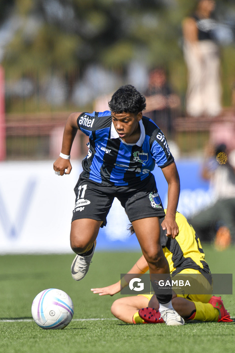Ilana Guedes, de Liverpool. Campeonato Uruguayo de Fútbol Femenino. Complejo Rentistas.
