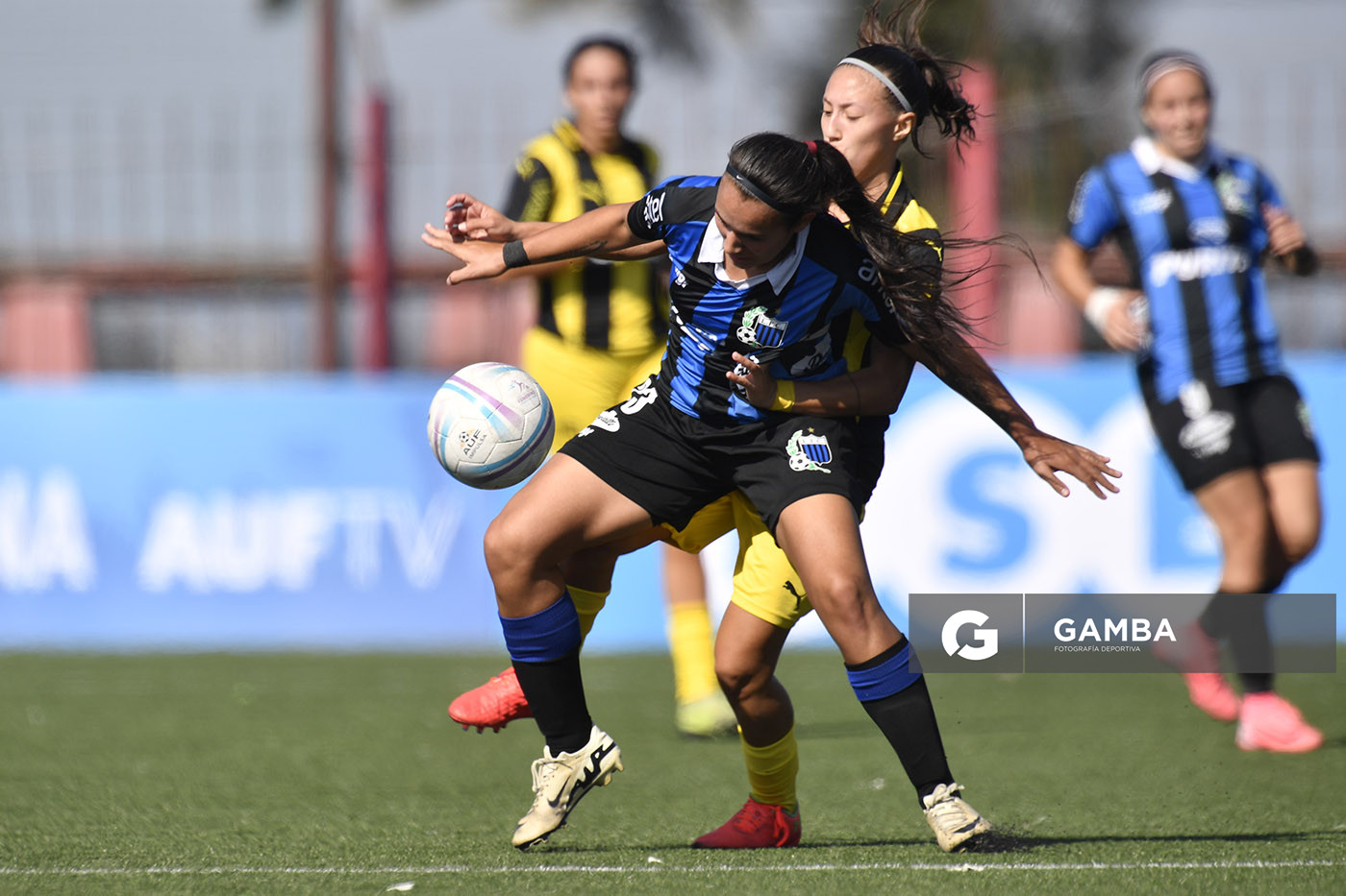 Mariana Moya, de Liverpool. Campeonato Uruguayo de Fútbol Femenino. Complejo Rentistas.