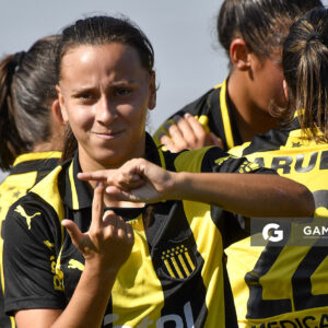 Tatiana Martínez, de Peñarol. Campeonato Uruguayo de Fútbol Femenino. Complejo Rentistas.