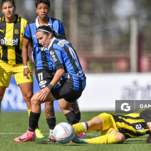 Victoria Sena, de Liverpool. Campeonato Uruguayo de Fútbol Femenino. Complejo Rentistas.