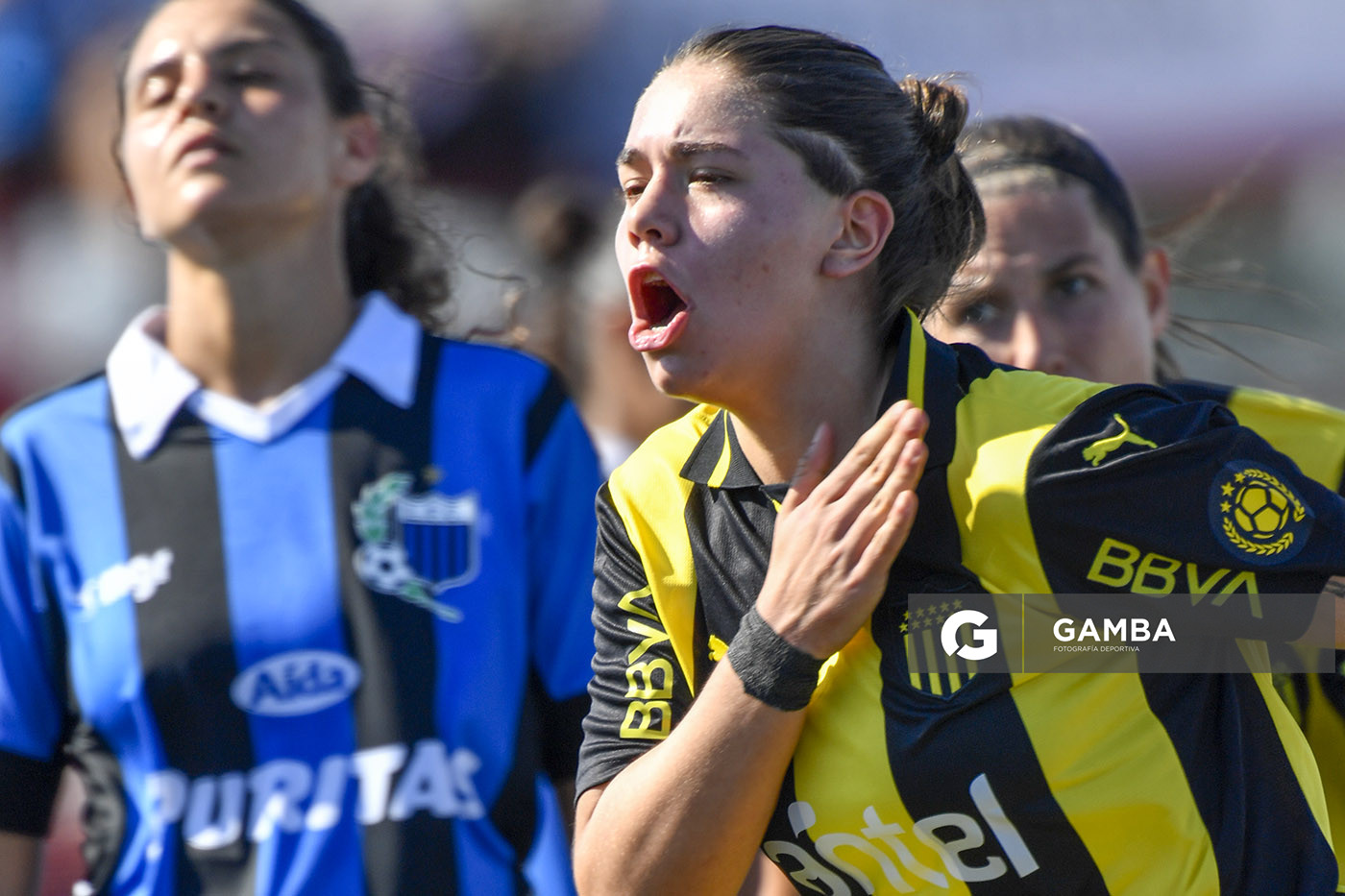 Allegra Rodríguez, de Peñarol. Campeonato Uruguayo de Fútbol Femenino. Complejo Rentistas.
