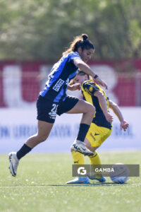 Julieta Lados, de Liverpool. Campeonato Uruguayo de Fútbol Femenino. Complejo Rentistas.
