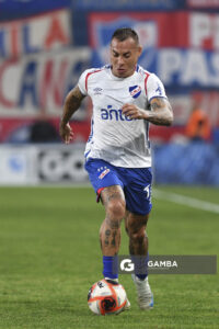 Eduardo Vargas, de Nacional. Torneo Apertura. Estadio Gran Parque Central.