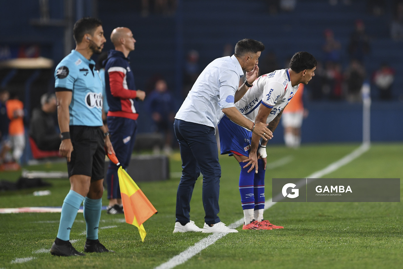 Pablo Peirano, director técnico de Nacional. Torneo Apertura. Estadio Gran Parque Central.