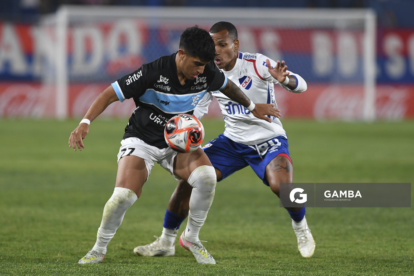 Matías Ocampo, de Cerro. Torneo Apertura. Estadio Gran Parque Central.
