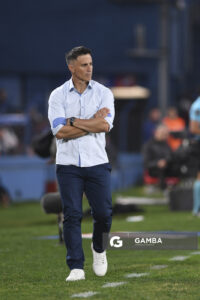 Pablo Peirano, director técnico de Nacional. Torneo Apertura. Estadio Gran Parque Central.