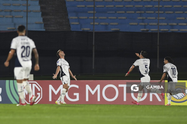 Franco Paredes, de Independiente,Copa Sudamericana. Estadio Centenario.