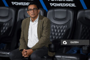 Danielo Núñez, director técnico de Cerro Largo. Copa Conmebol Sudamericana. Estadio Centenario.